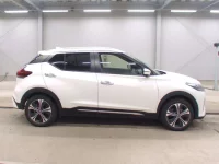 Nissan KICKS лот № 3093 оценка R  с аукциона в Японии 2