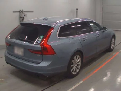 Volvo V90