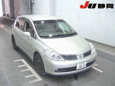 Nissan TIIDA  с аукциона в Японии