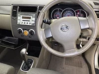 Nissan TIIDA лот № 4022 оценка R  с аукциона в Японии 4