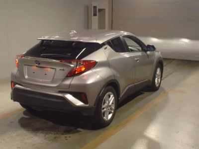 Toyota C-HR  с аукциона в Японии