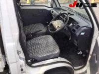Daihatsu HIJET TRUCK лот № 90 оценка R  с аукциона в Японии 3