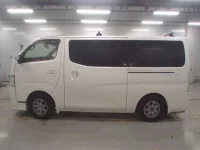 Nissan CARAVAN VAN лот № 30238 оценка 3.5  с аукциона в Японии 3