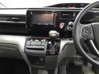 Honda STEP WAGON лот № 3098 оценка 4  с аукциона в Японии 8