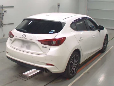 Mazda AXELA  с аукциона в Японии