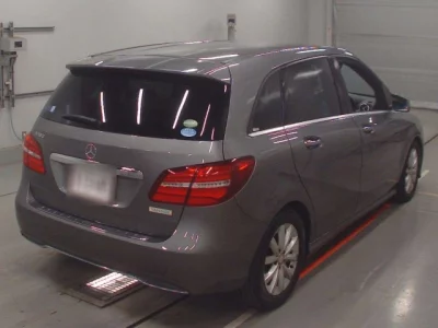 Mercedes-Benz B CLASS
