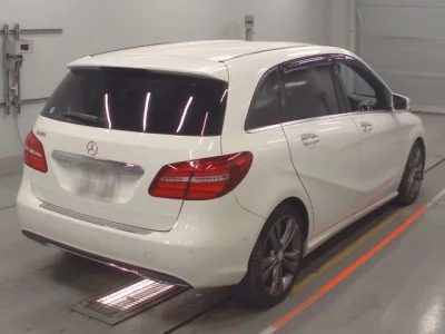 Mercedes-Benz B CLASS
