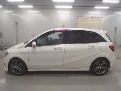 Mercedes-Benz B CLASS