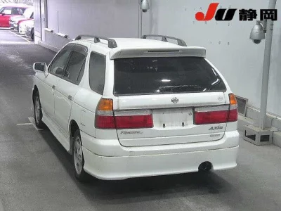 Nissan RNESSA  с аукциона в Японии