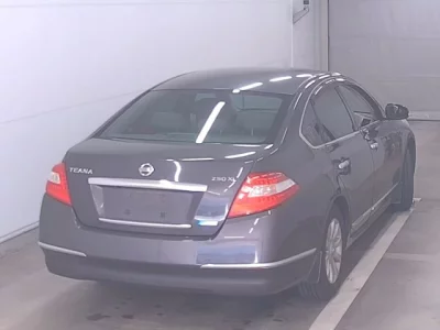 Nissan TEANA  с аукциона в Японии