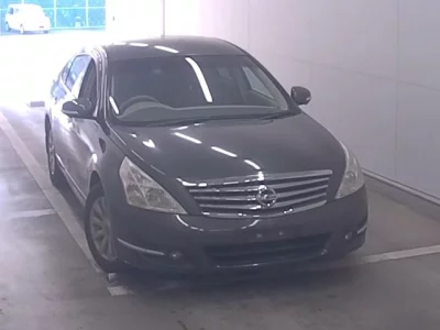 Nissan TEANA  с аукциона в Японии