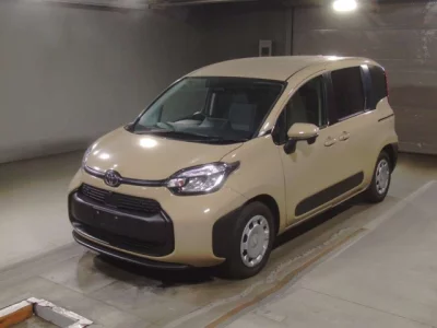 Toyota SIENTA  с аукциона в Японии