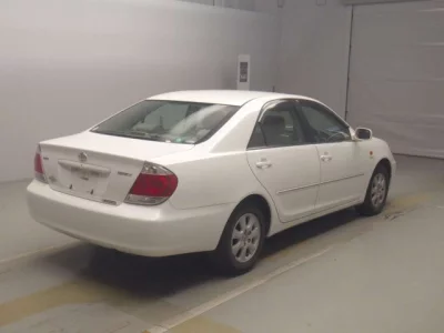 Toyota CAMRY  с аукциона в Японии