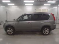Nissan X-TRAIL лот № 30246 оценка 3.5  с аукциона в Японии 3
