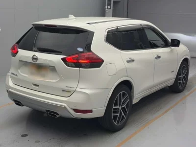 Nissan X-TRAIL  с аукциона в Японии