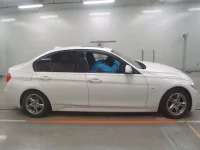 BMW 3-Series лот № 38046 оценка 4  с аукциона в Японии 2