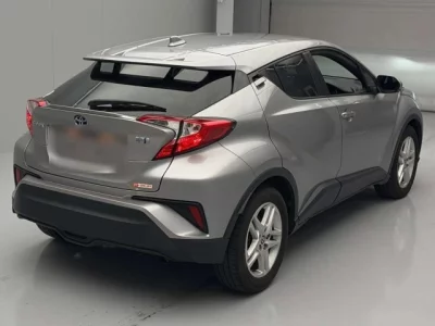 Toyota C-HR  с аукциона в Японии
