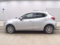 Mazda MAZDA2 лот № 3107 оценка 4  с аукциона в Японии 3