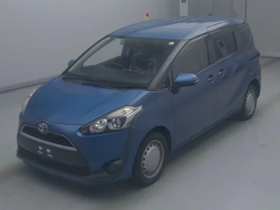 Toyota SIENTA  с аукциона в Японии