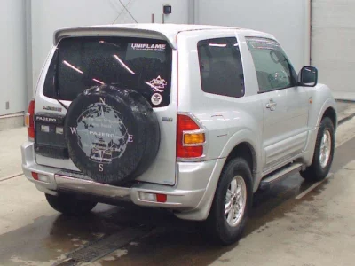 Mitsubishi PAJERO