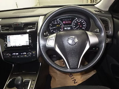 Nissan TEANA  с аукциона в Японии