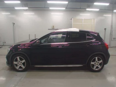 Mercedes-Benz GLA CLASS