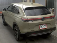 Honda VEZEL лот № 2026 оценка 4  с аукциона в Японии 1
