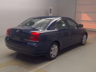 Toyota AVENSIS SEDAN