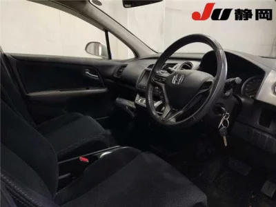 Honda STREAM  с аукциона в Японии