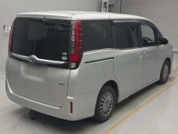 Toyota ESQUIRE лот № 229 оценка RA  с аукциона в Японии 1