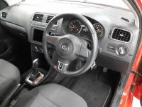 Volkswagen POLO лот № 38067 оценка 3.5  с аукциона в Японии 6