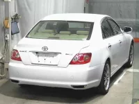 Toyota MARK X лот № 3004 оценка R  с аукциона в Японии 1