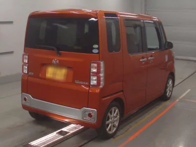Daihatsu WAKE  с аукциона в Японии