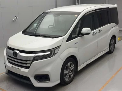 Honda STEP WAGON  с аукциона в Японии
