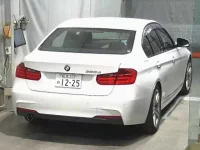 BMW 3-Series лот № 3012 оценка 4  с аукциона в Японии 1