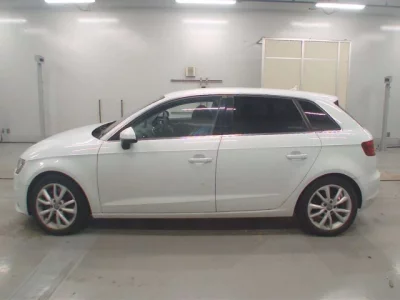 Audi A3  с аукциона в Японии