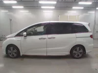 Honda ODYSSEY лот № 30287 оценка 3.5  с аукциона в Японии 3