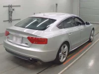 Audi S5 лот № 38096 оценка 4  с аукциона в Японии 1