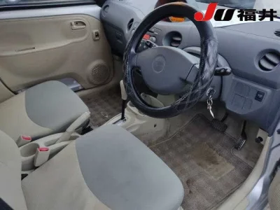 Daihatsu Esse  с аукциона в Японии