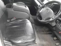 Toyota HIACE лот № 30291 оценка 2  с аукциона в Японии 7