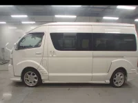 Toyota HIACE лот № 30291 оценка 2  с аукциона в Японии 3