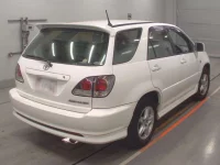 Toyota HARRIER лот № 30292 оценка 3.5  с аукциона в Японии 1