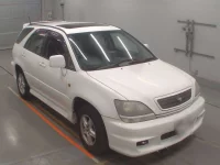 Toyota HARRIER лот № 30292 оценка 3.5  с аукциона в Японии 4