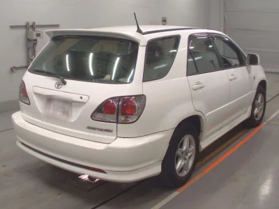 Toyota HARRIER  с аукциона в Японии