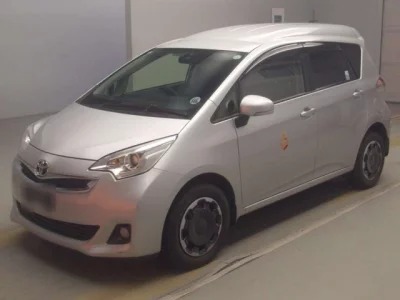 Toyota RACTIS  с аукциона в Японии