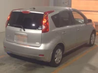 Nissan NOTE лот № 33003 оценка 3  с аукциона в Японии 1