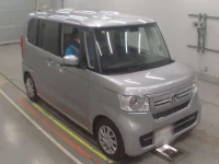 Honda N BOX лот № 287 оценка RA  с аукциона в Японии 4