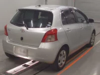 Toyota VITZ лот № 30297 оценка 3.5  с аукциона в Японии 1