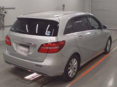 Mercedes-Benz B CLASS