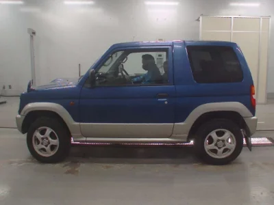 Mitsubishi PAJERO MINI